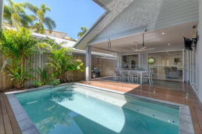 Luxury Retreat on Mudlo, 4 bedroom home with pool